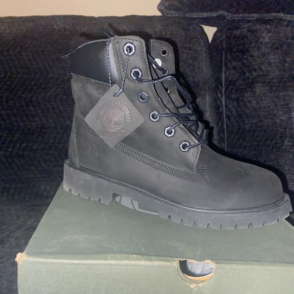 Timberland Other - 6IN Premium Black Nubuck Timberland Junior size 5.5